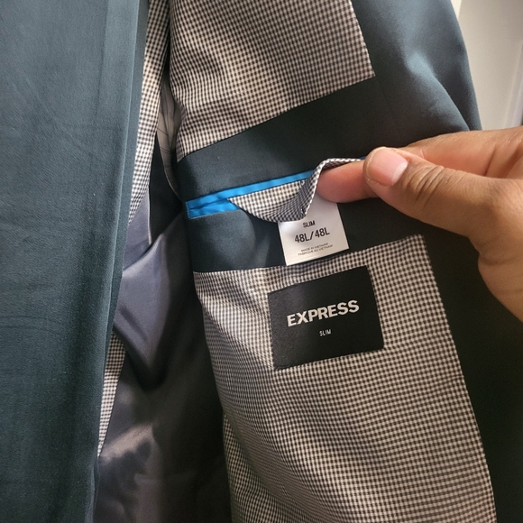 Suit ( slim fit ) - Picture 3 of 5